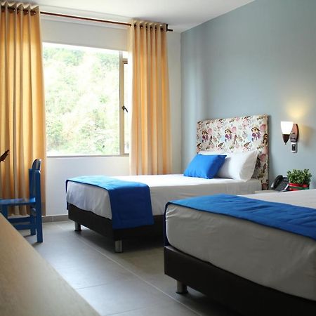 Hotel Ventura Loma Mesa de Ruitoque Kültér fotó